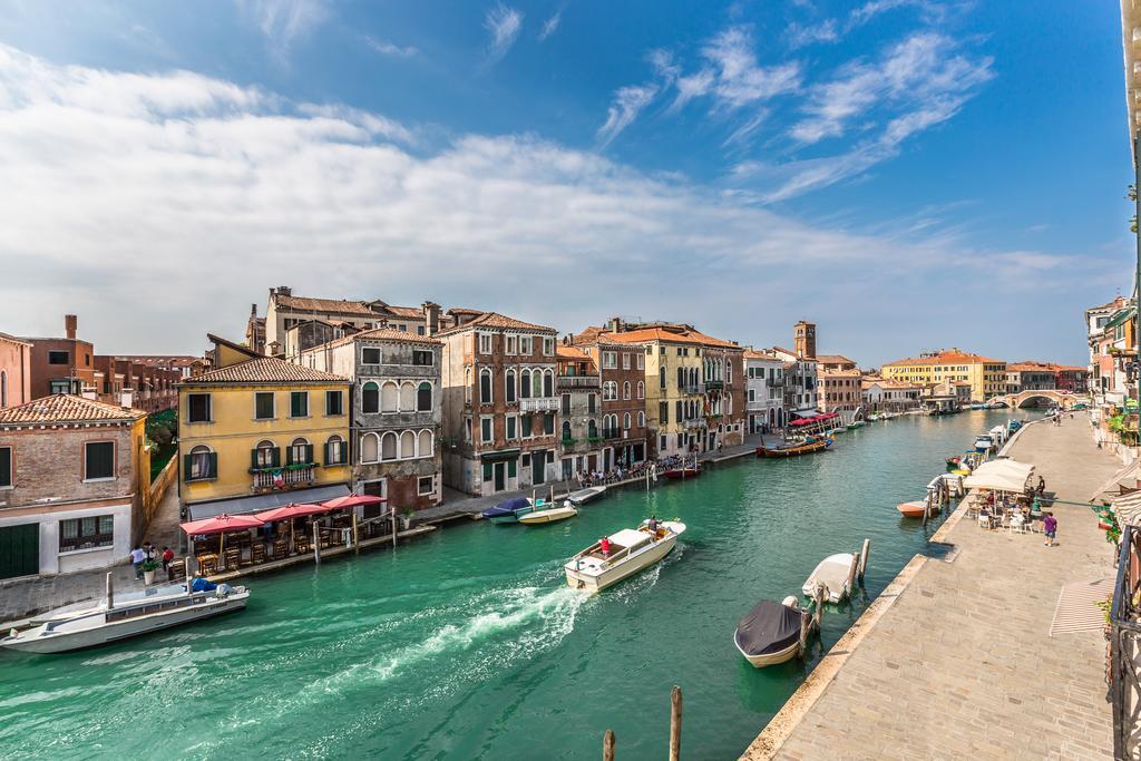 Palazzina Canal Apartment Venice Room photo